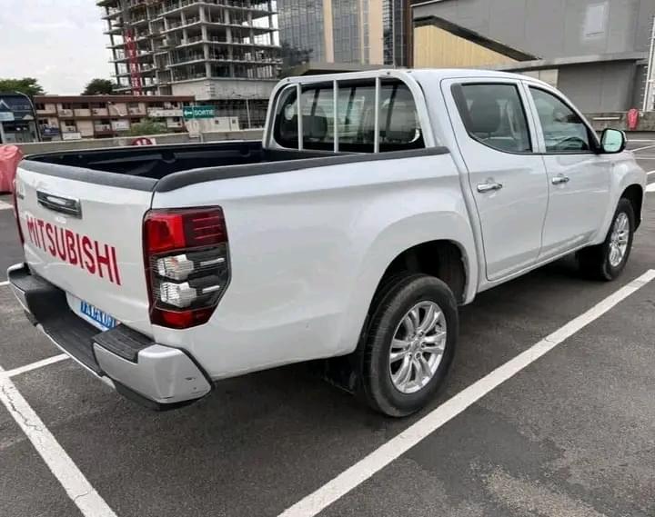 Mitsubishi L200 4×4 en vente
