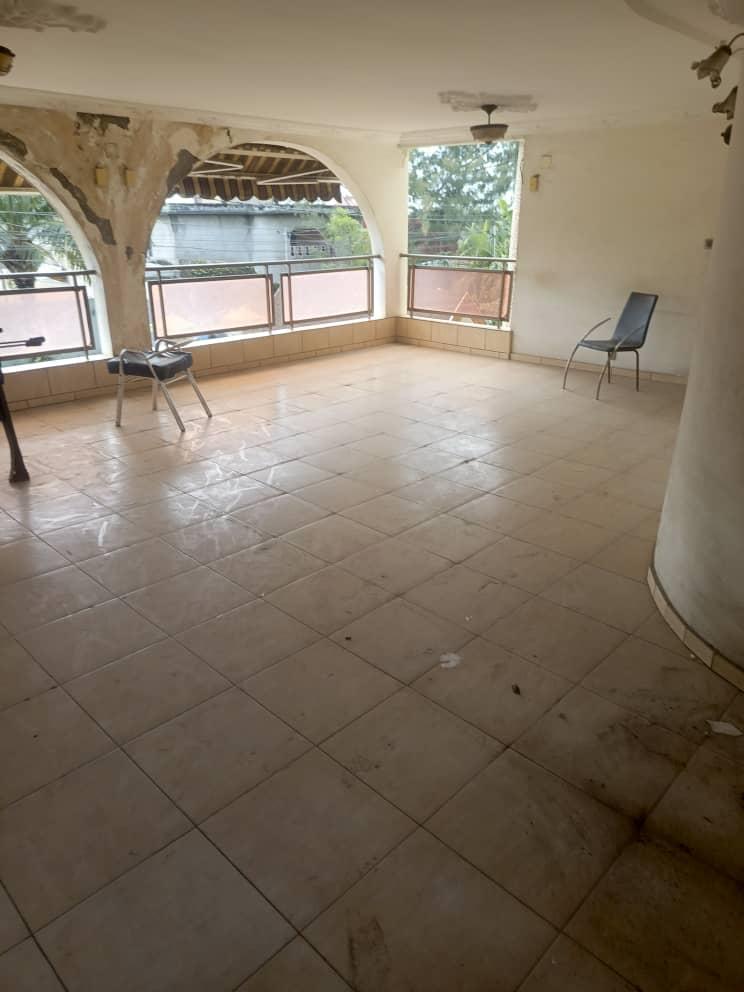 Gd villa duplex a louer aux 2 plateaux Vallon