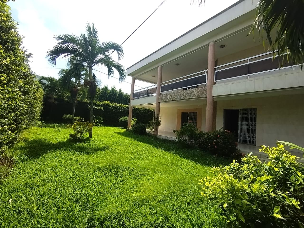 Villa a louer vers l’hôtel communal de Cocody