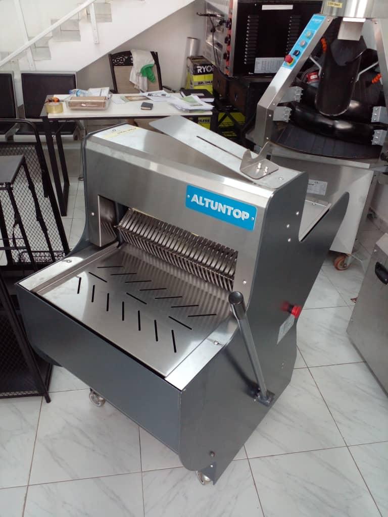 LA TRANCHEUSE DE PAIN ALTUNTOP