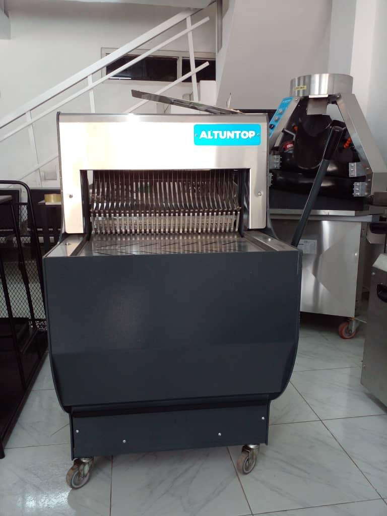 LA TRANCHEUSE DE PAIN ALTUNTOP