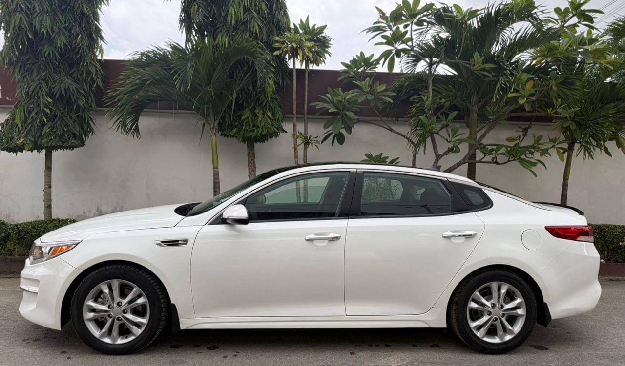 Kia optima en vente