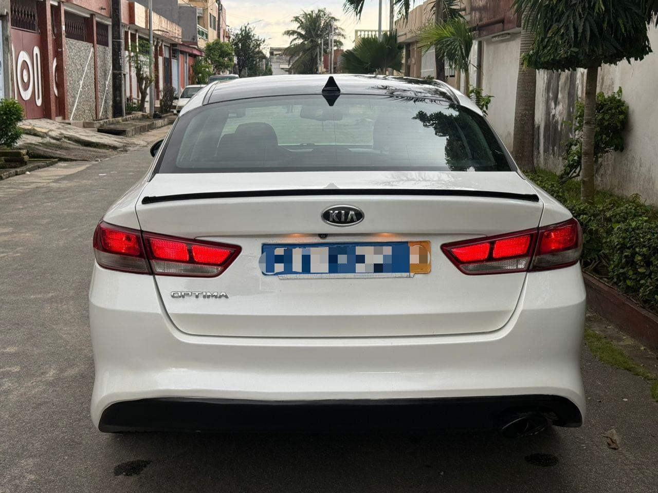 Kia optima en vente