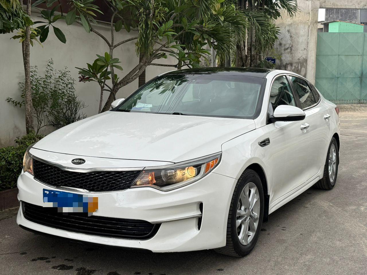 Kia optima en vente