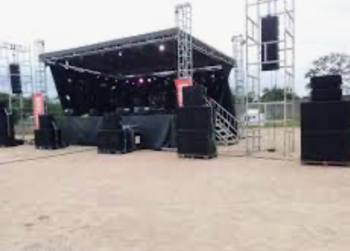 Location de podium 6m/4m