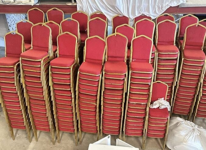 Chaise Napoléon et ministérielles à louer