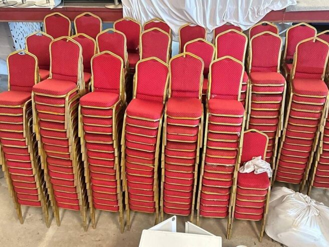 Location de stand-garden-pduim-ecran-chaises