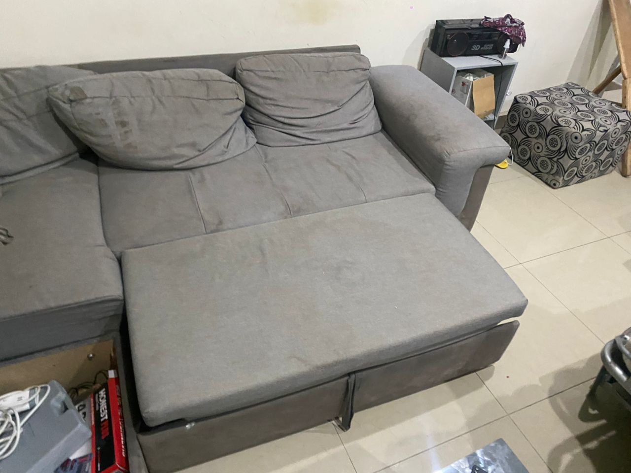 Grand fauteuil d’angle moderne, très confortable – bon état