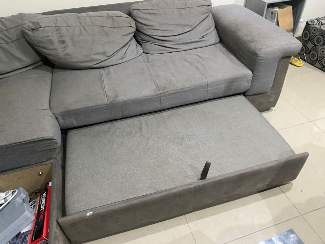 Grand fauteuil d’angle moderne, très confortable – bon état