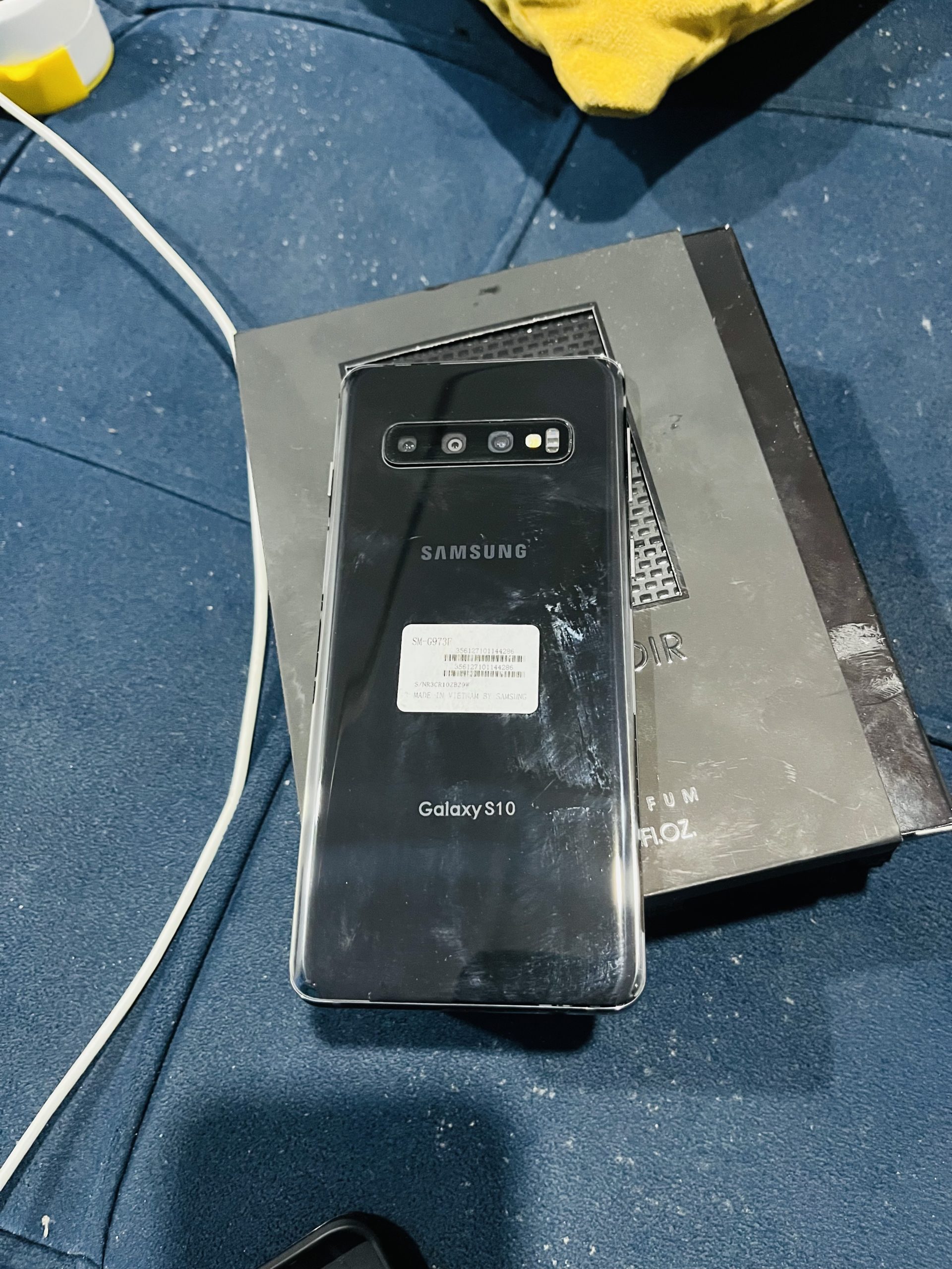 SAMSUNG GALAXY S10
