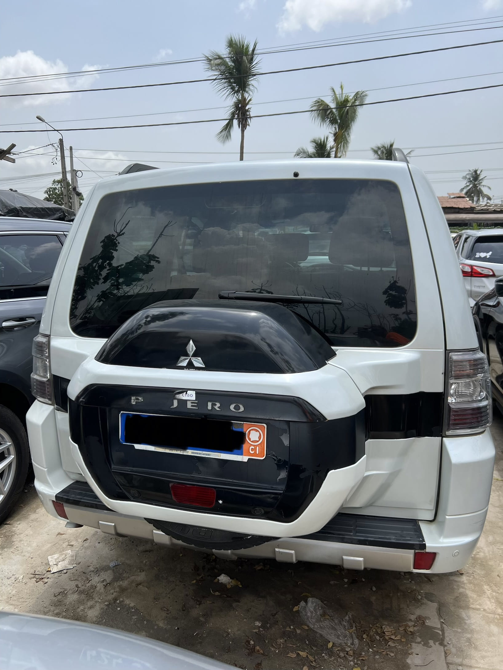 MITSUBISHI PAJERO – 4×4 Puissant et Robuste