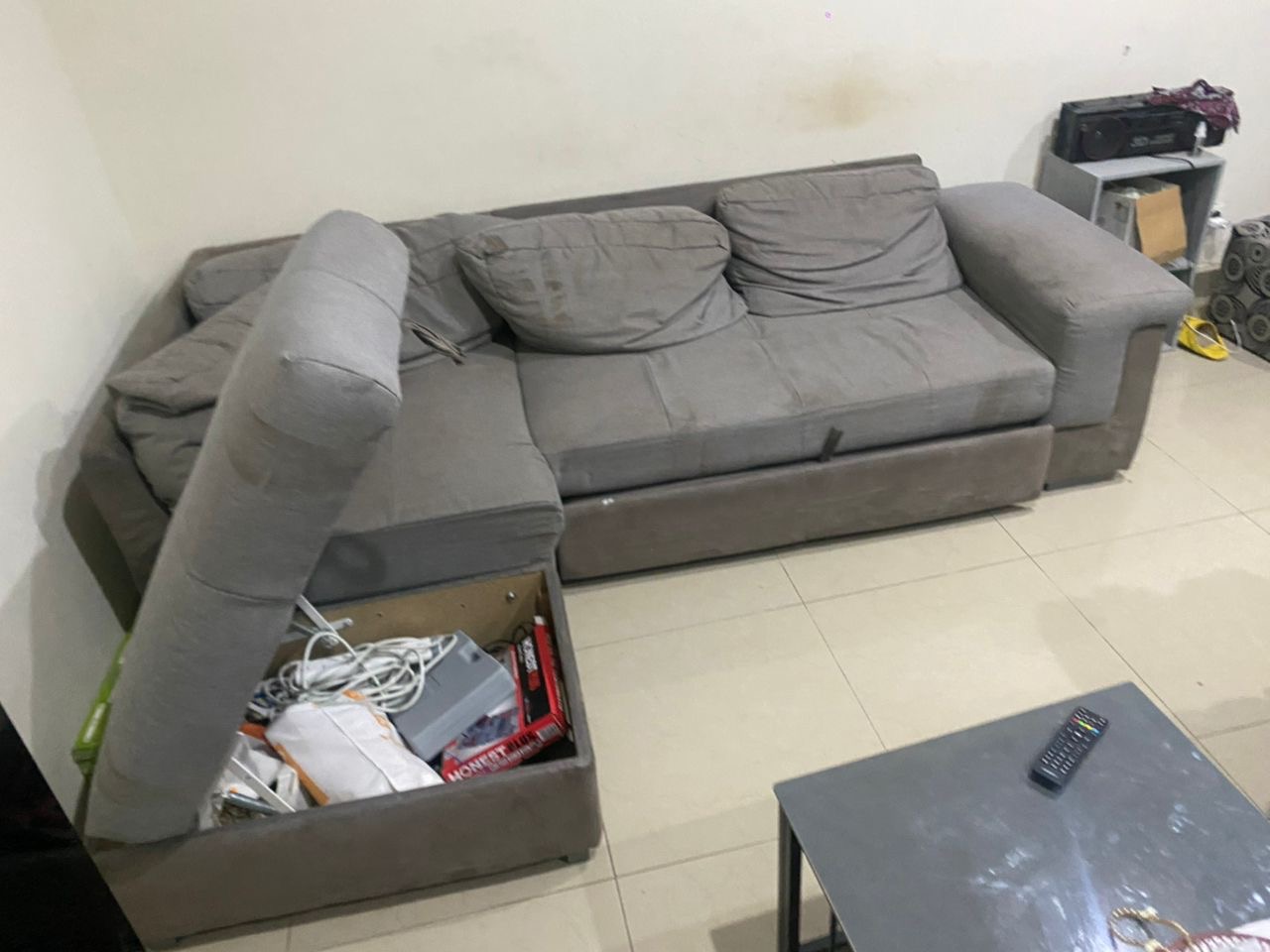 Grand fauteuil d’angle moderne, très confortable – bon état