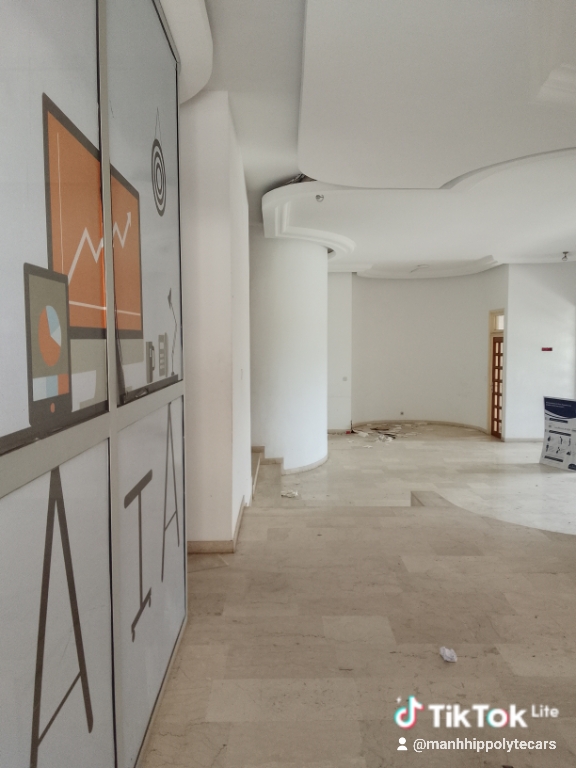 Location d’une villa duplex avec piscine au Vallon