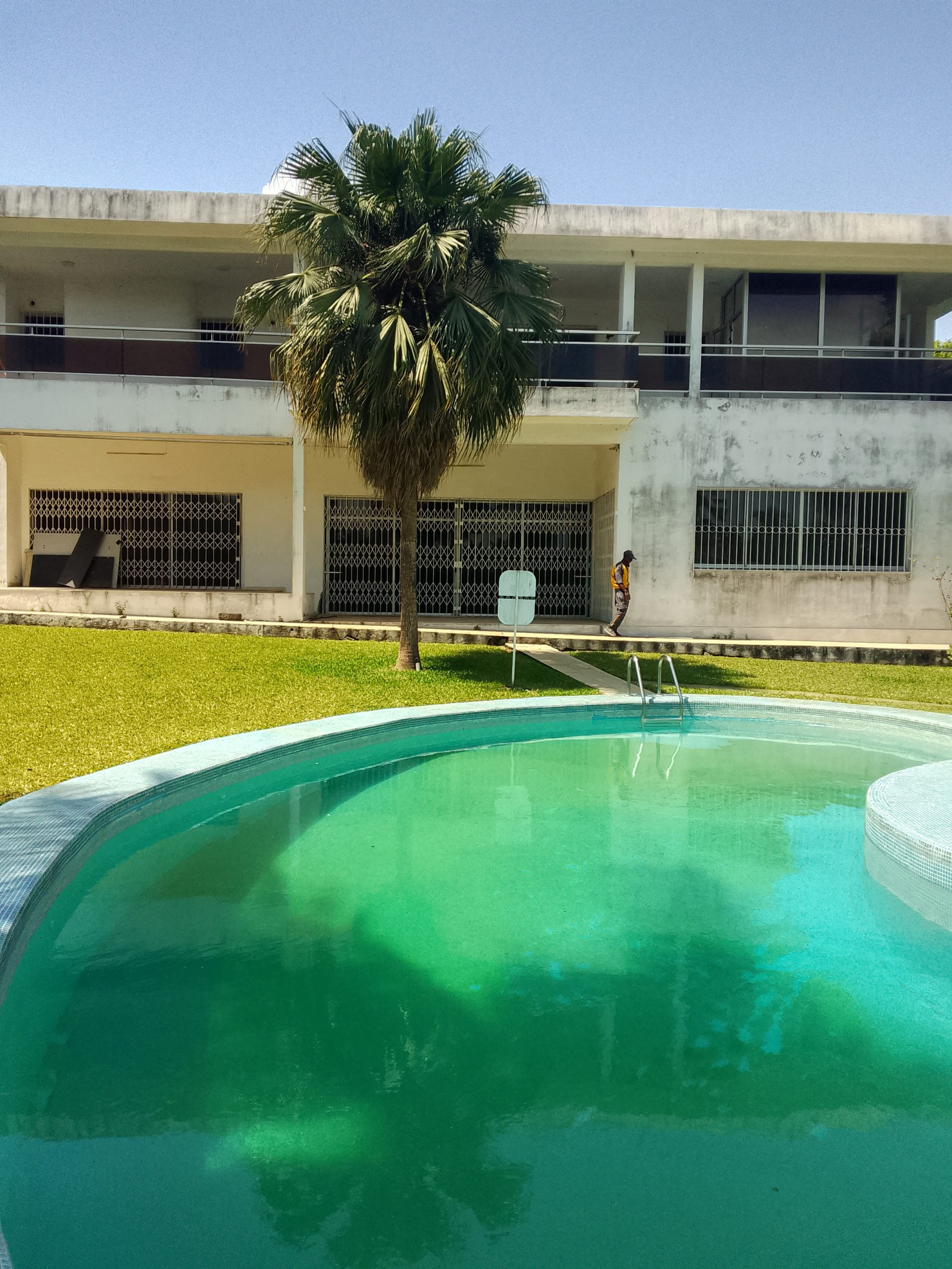 Superbe villa duplex a usage professionnel au Vallon