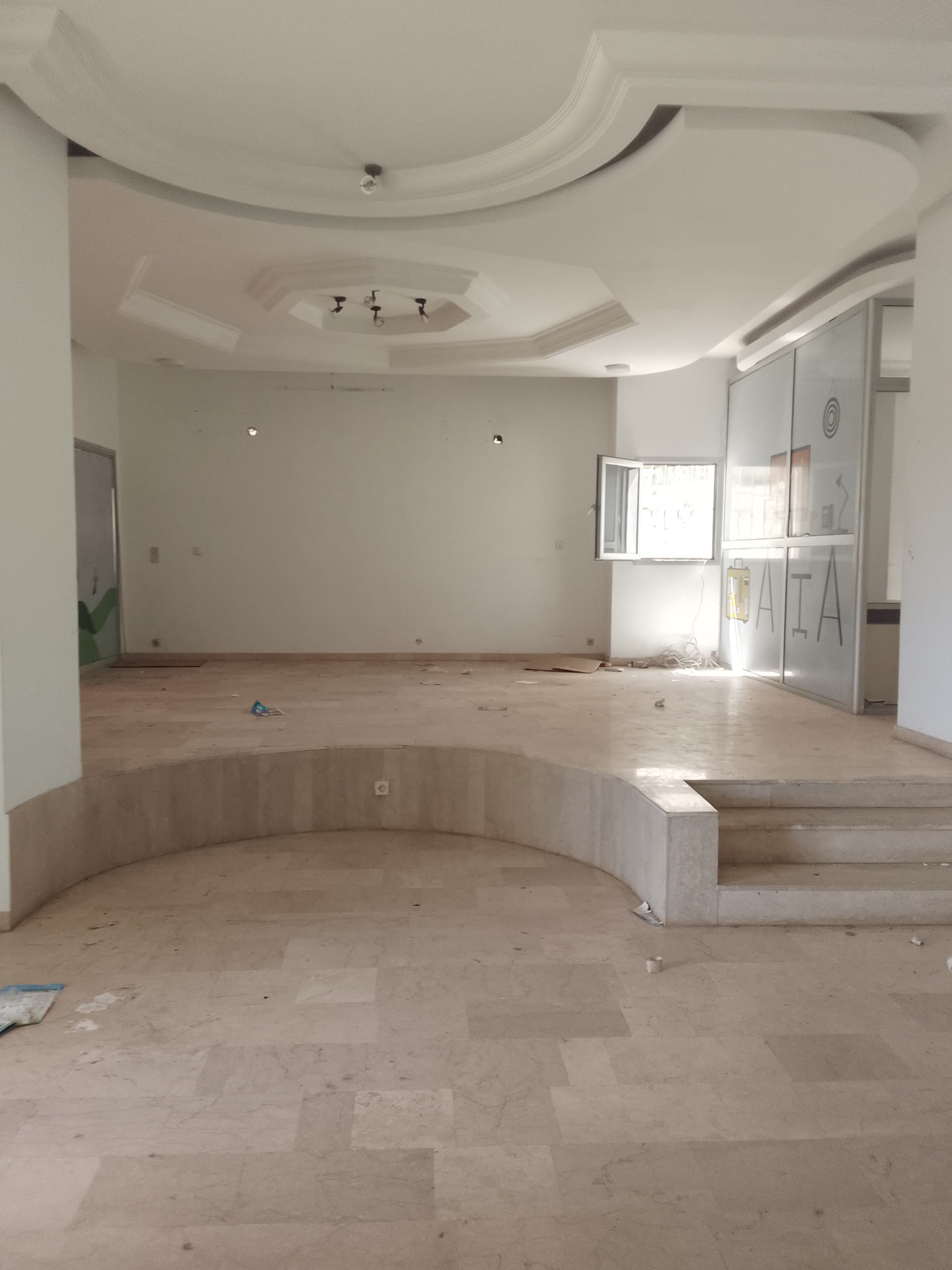 Superbe villa duplex a usage professionnel au Vallon