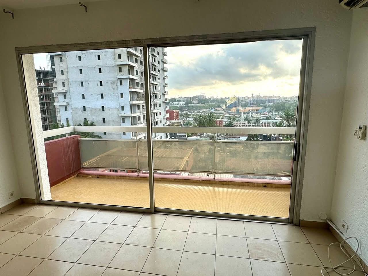 Appartement en location à Cocody Danga