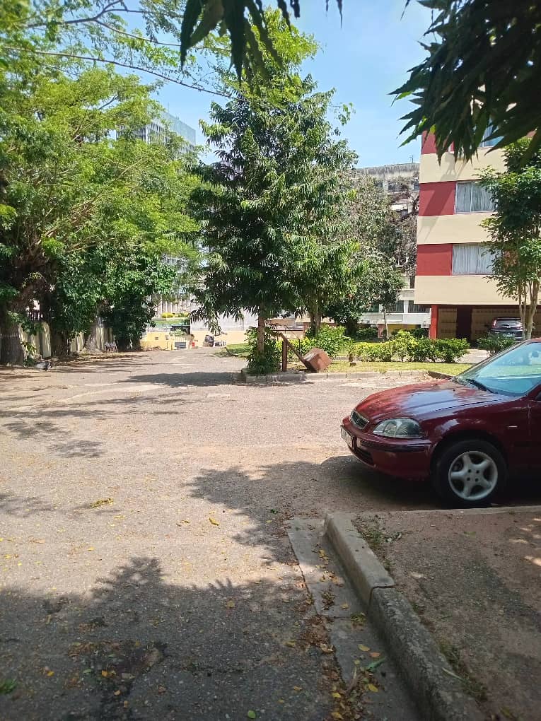 Un appartement a vendre en face de la pyramide plateau