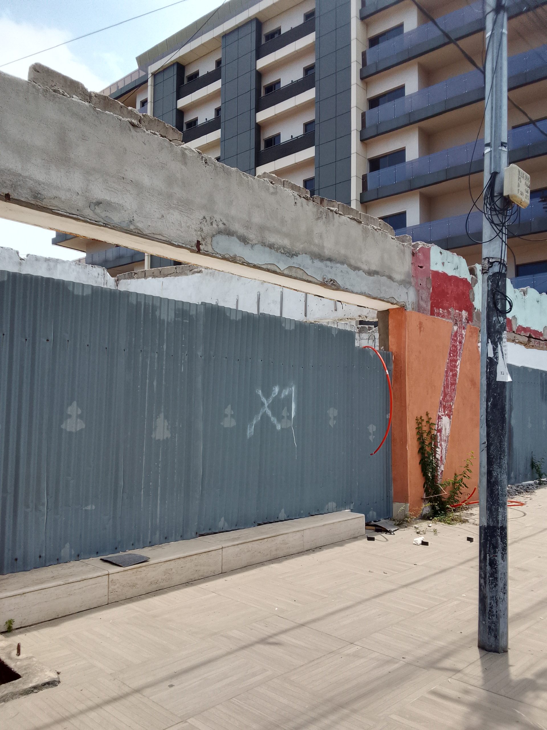 Beau Terrain en vente en zone 4 rue Marjorette