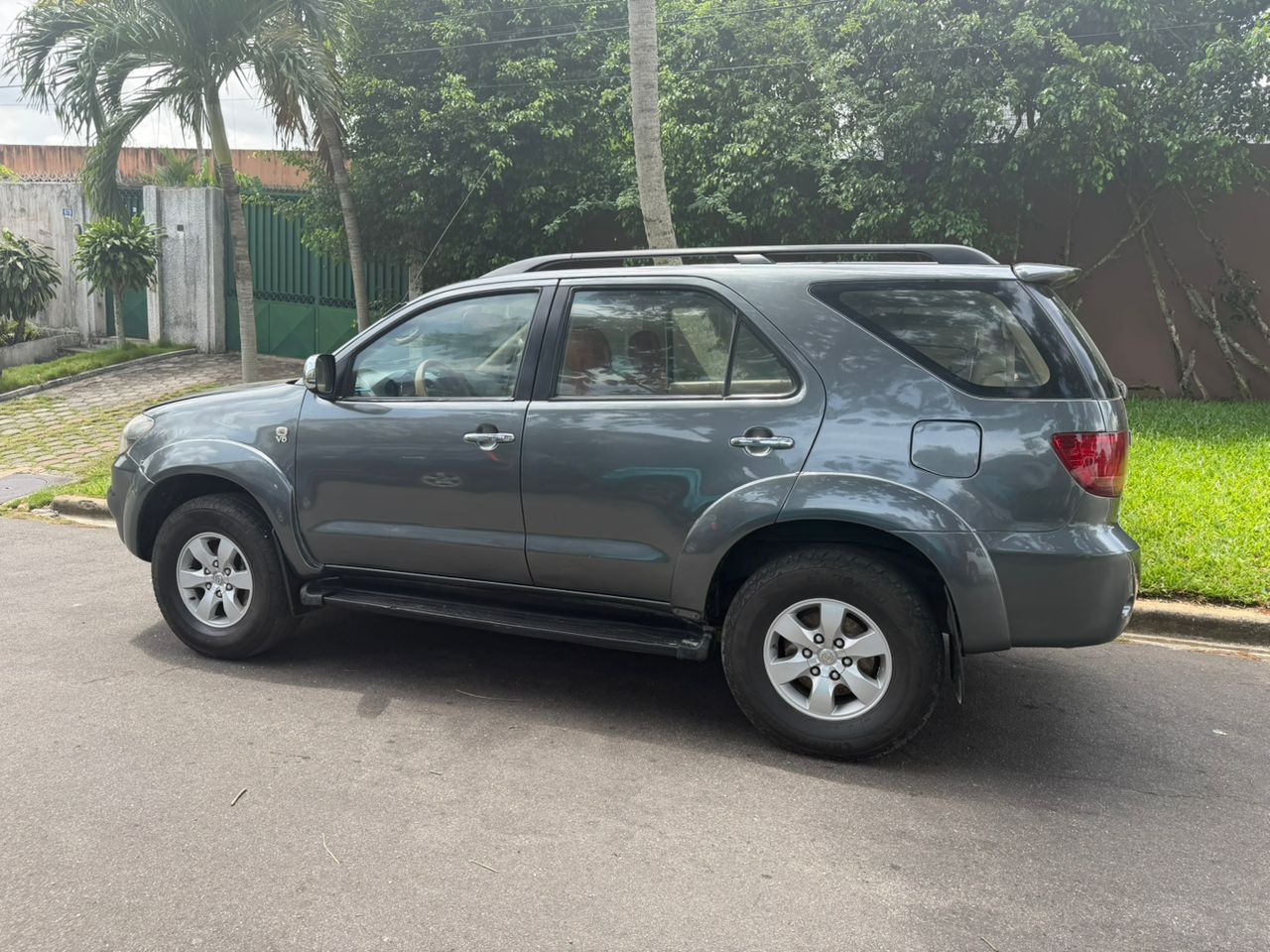 Toyota Fortuner en vente