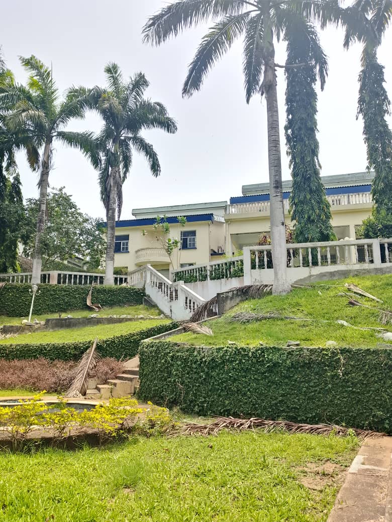 Gd villa duplex pour V.ip au Golf 1