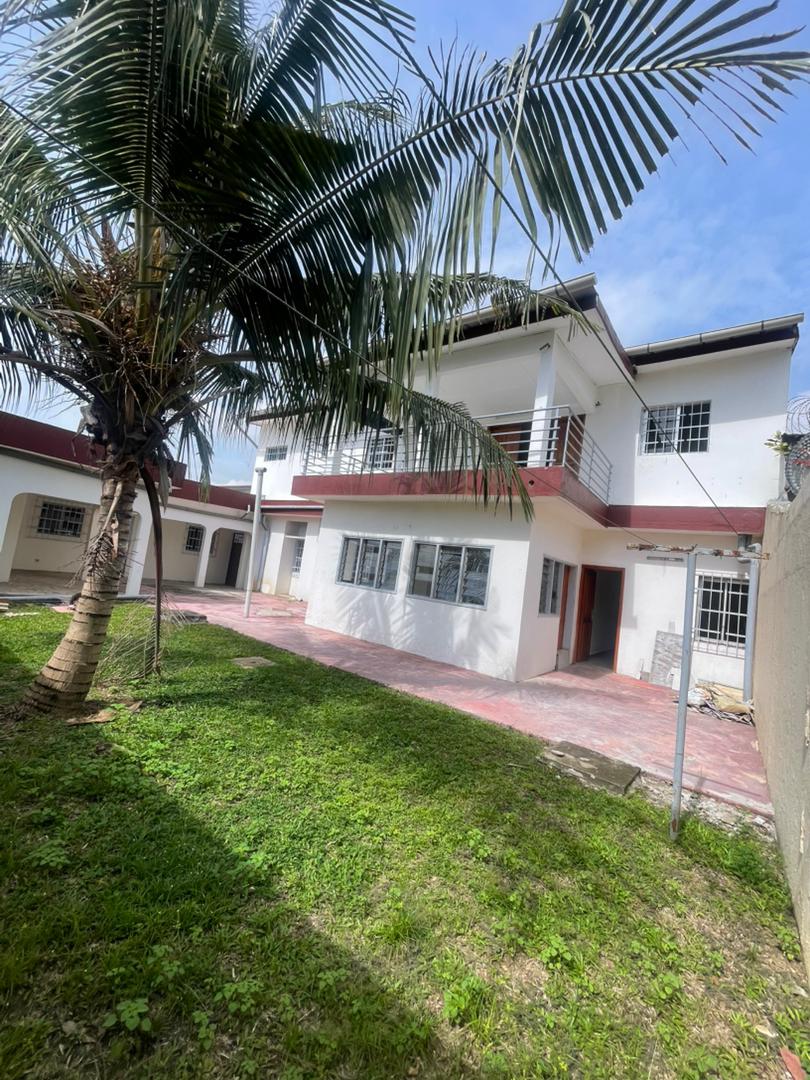 Location d’une villa duplex vers Abidjan Mall