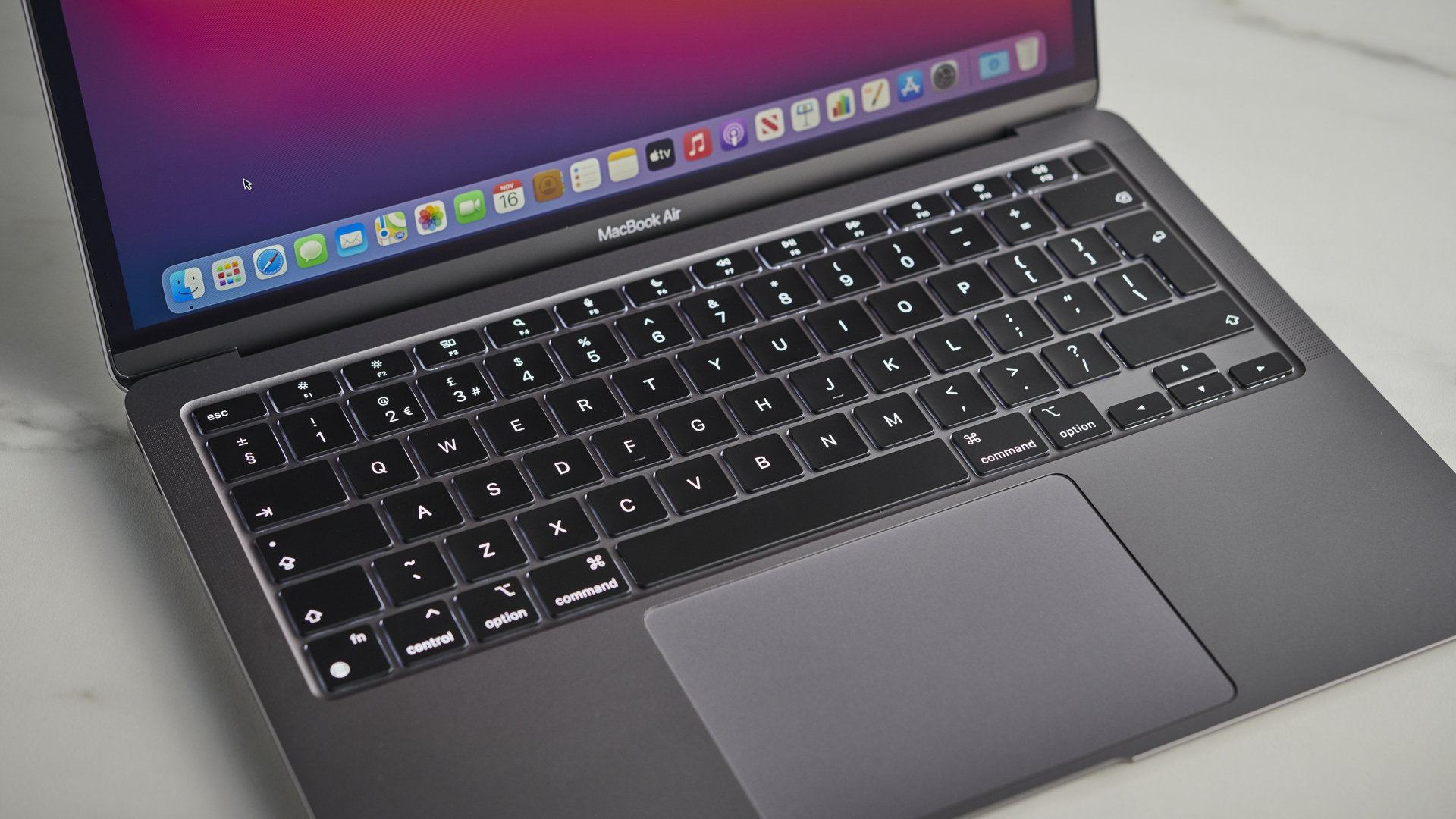 MacBook AIR M1
