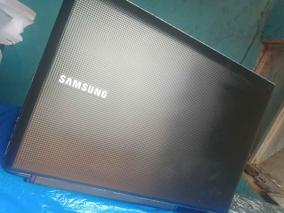 pc samsung i3 france aurevoir en vente