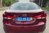 Hyundai Elantra en vente