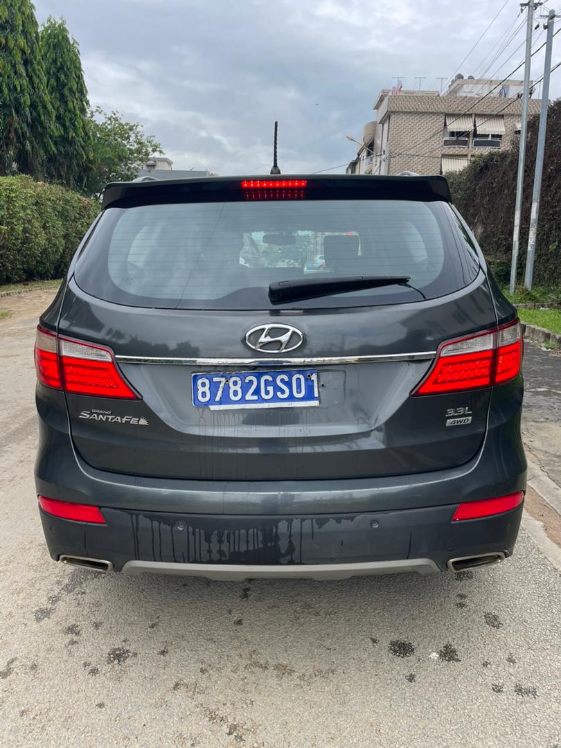 Hyundai Santafe en vente