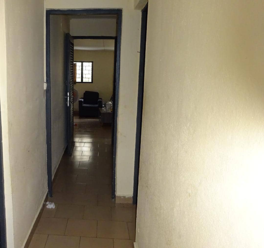 Location appartement 03 pièces au Plateau