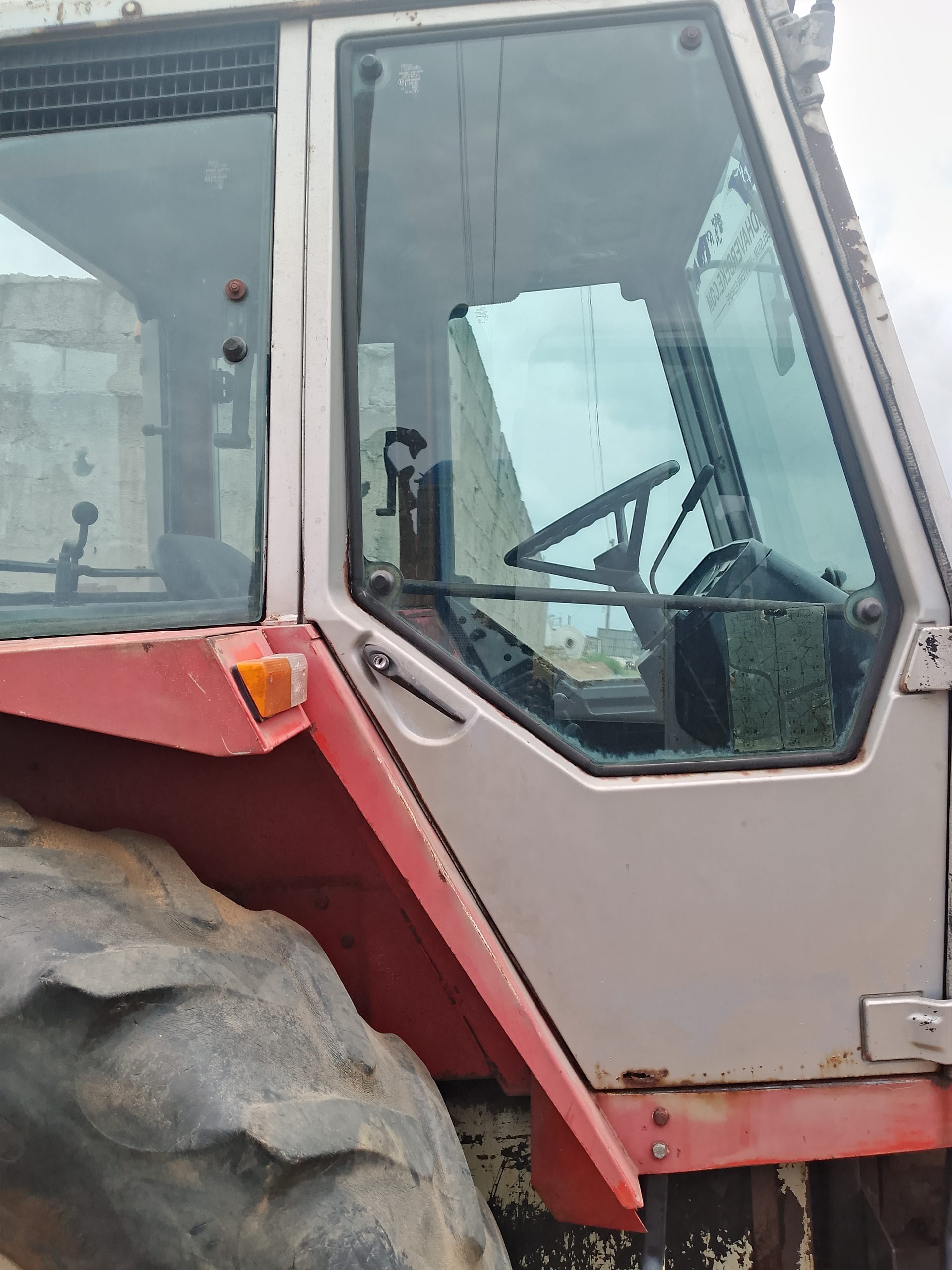 Tracteur agricole ferguson importé