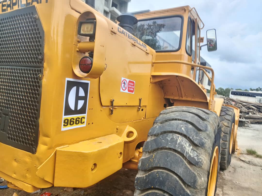 Location chargeuse 966 caterpillar