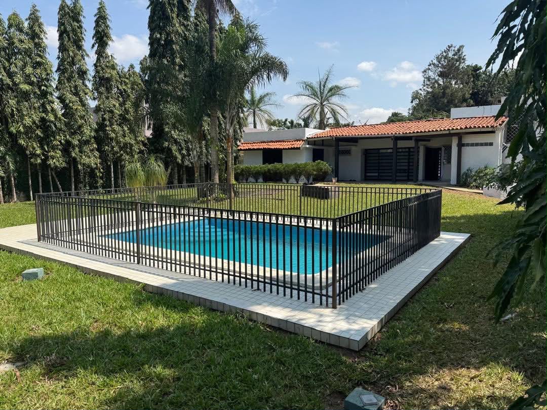 Belle villa duplex avec piscine vers l’ambassade des États-Unis
