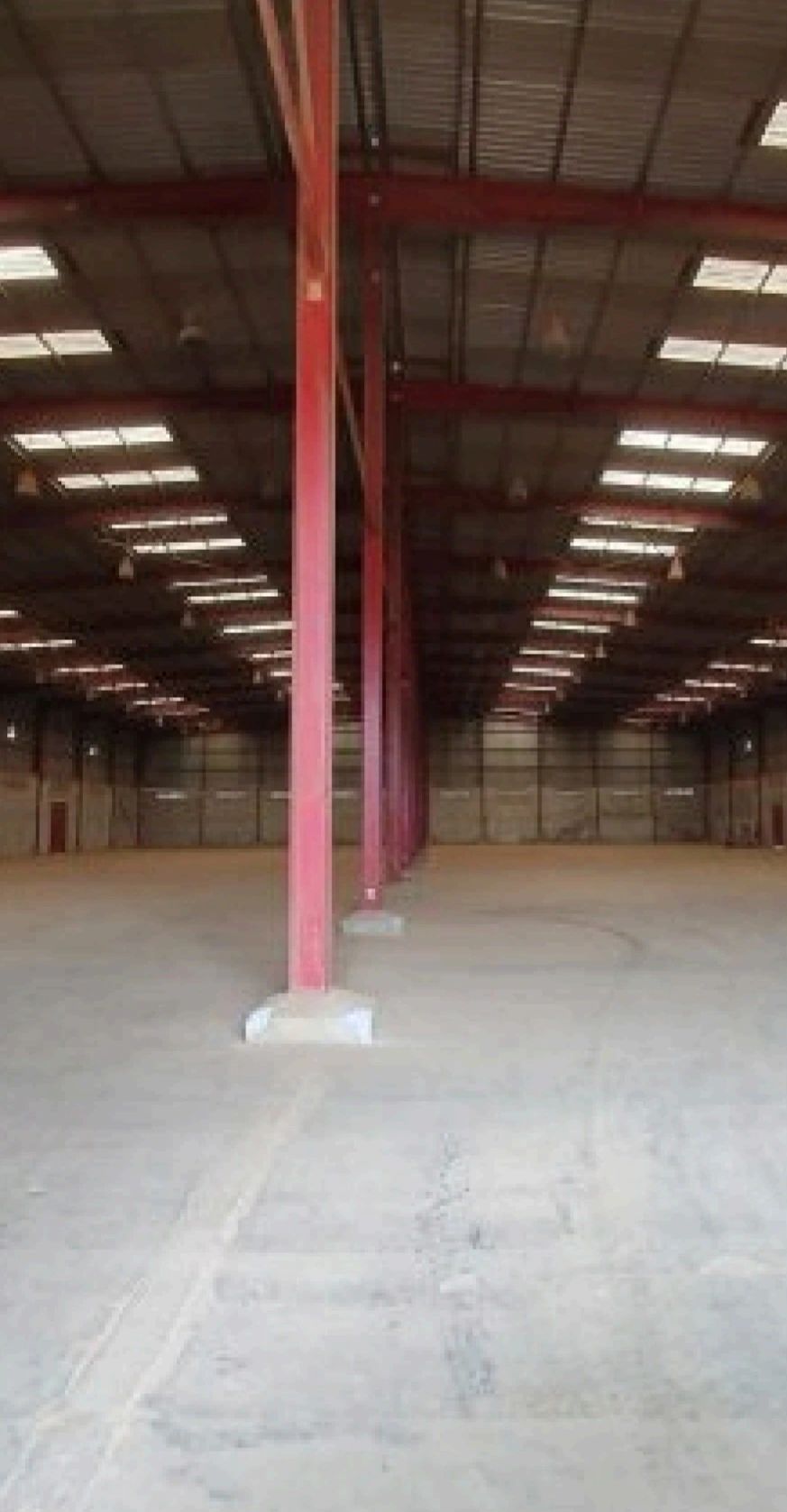 YOPOUGON Ancienne Industrielle vente entrepôt 22000m2 (2ha2000m2)