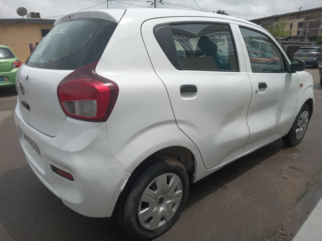 Toyota vitz en vente