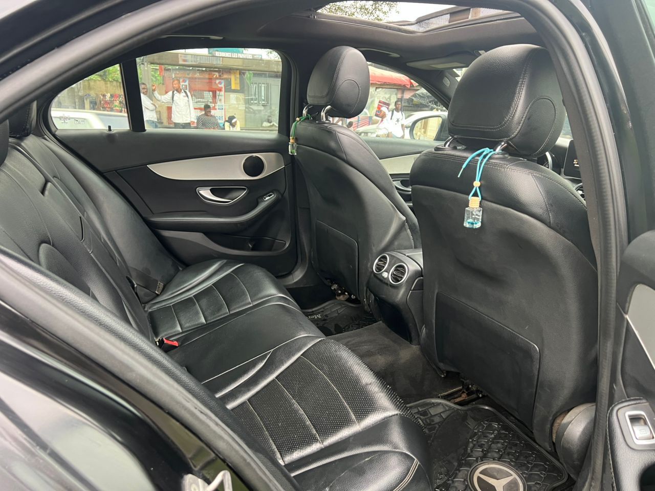 Mercedes c300 année 2017-2018