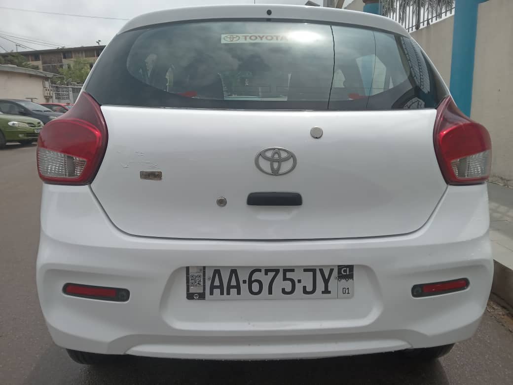 Toyota vitz en vente