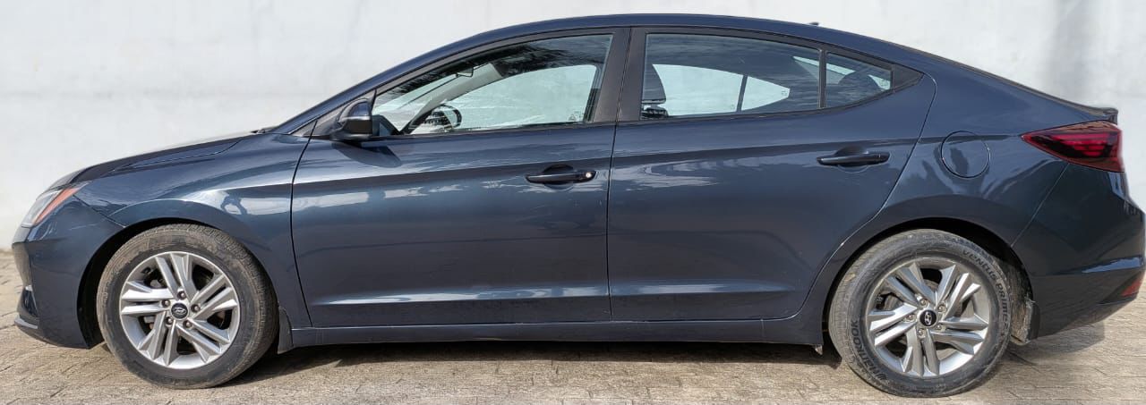 Hyundai Elantra en vente