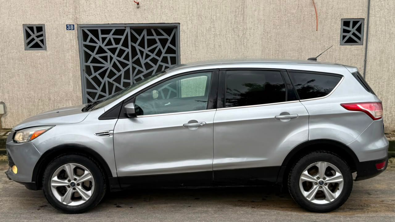 Ford Escape en vente
