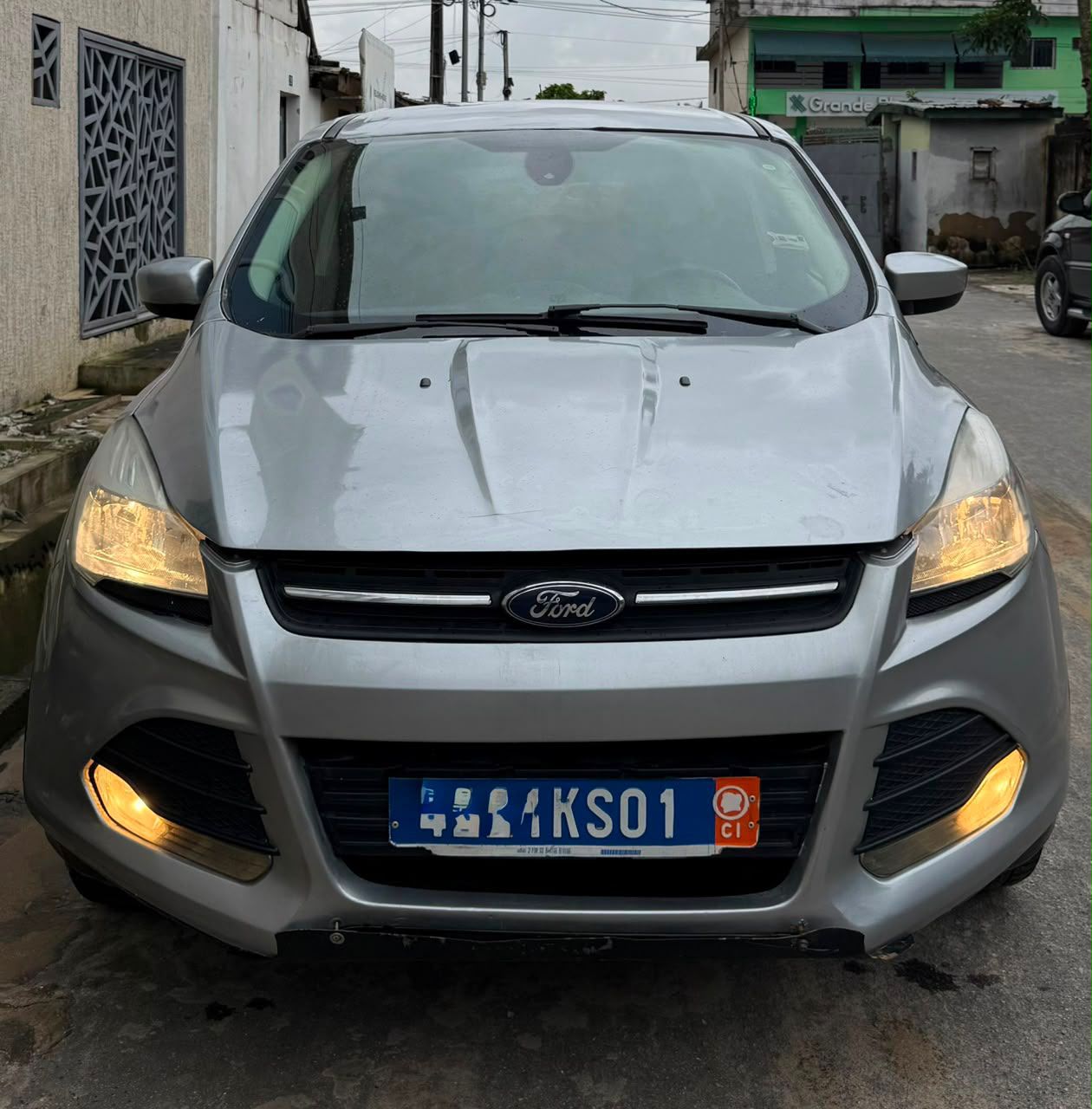 Ford Escape en vente