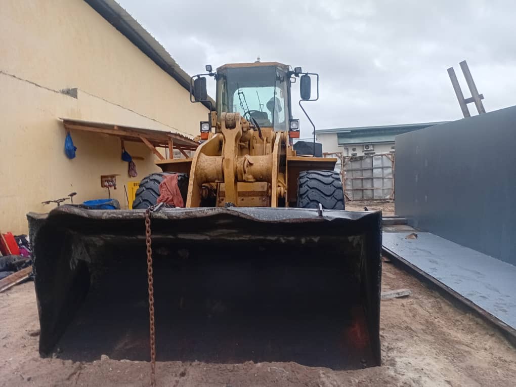 Une Chargeuse 950 caterpillar importée