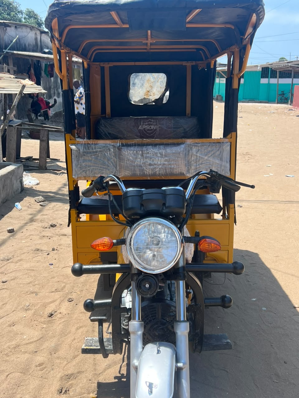 Tricycle apsonic en bon état à vendre a bon prix