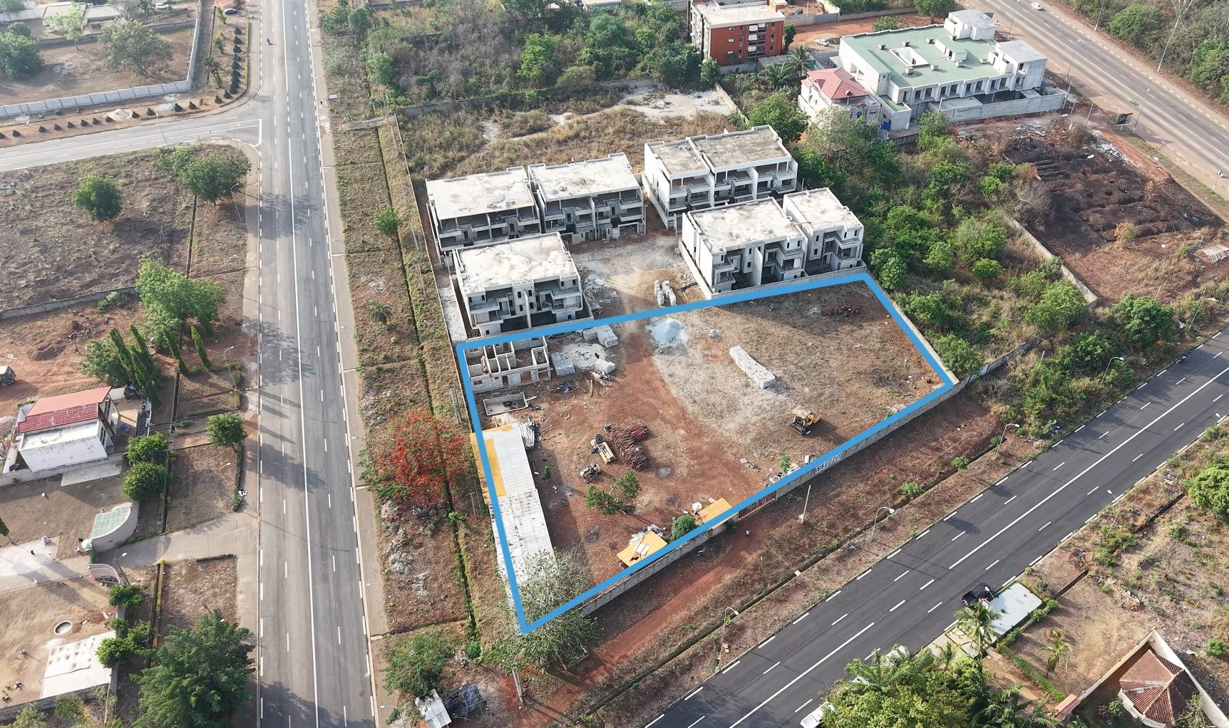 Yamoussoukro Millionnaire vente terrain 4400m2