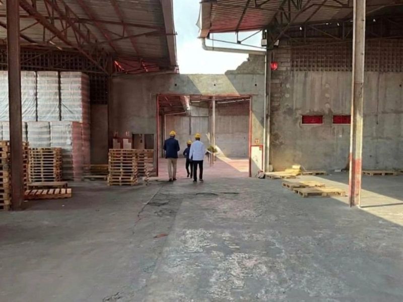 ZONE 3 rue brasseurs vente entrepôt sur 7100m2