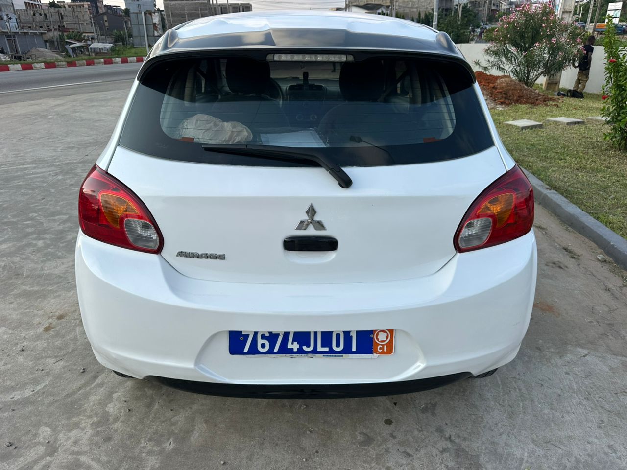 Mitsubishi Mirage en vente