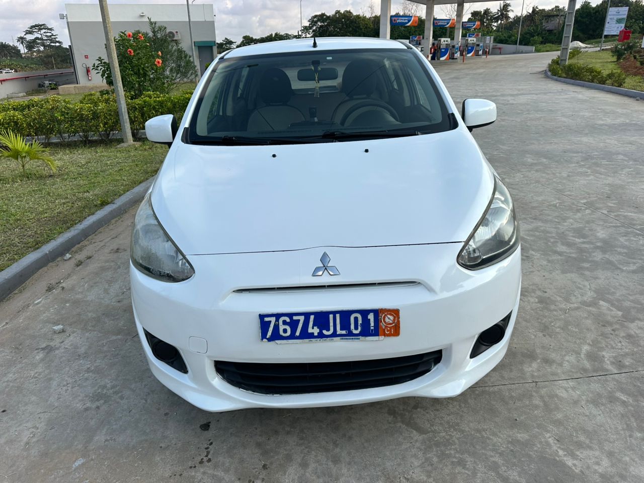 Mitsubishi Mirage en vente