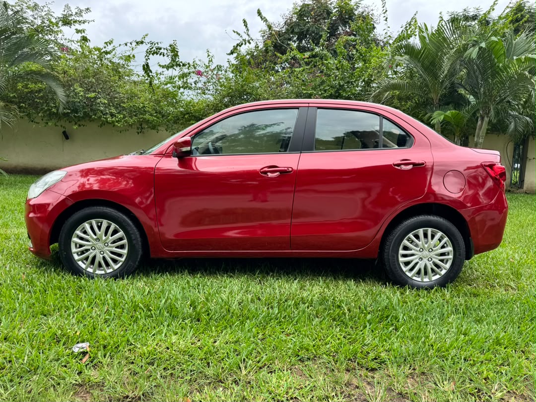 Suzuki dzire en vente