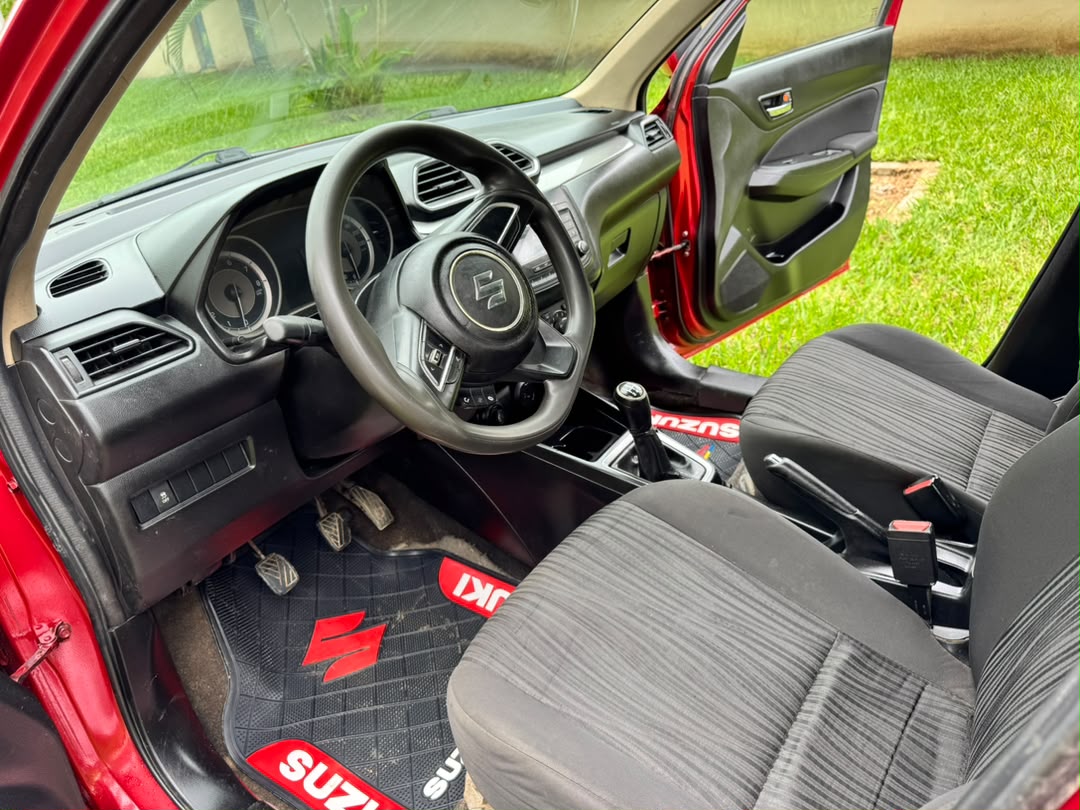 Suzuki dzire en vente