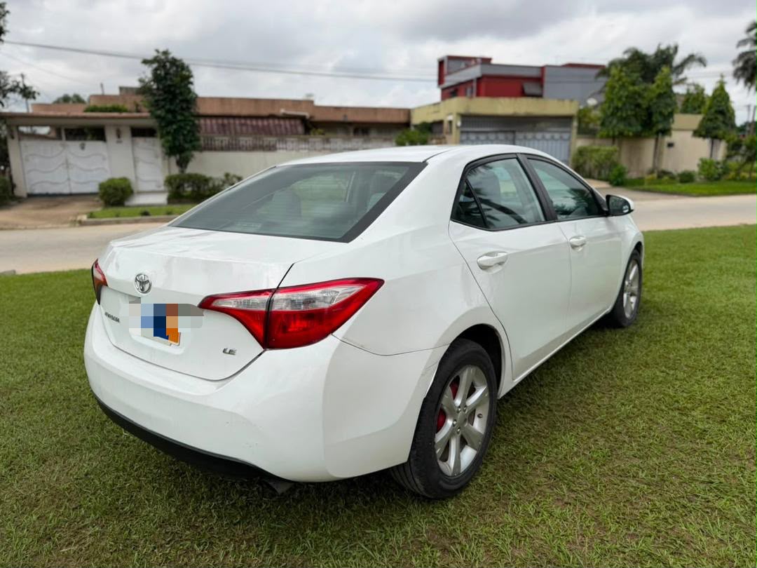 Toyota corolla en vente