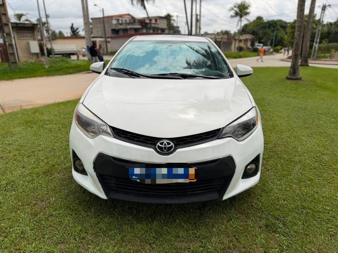 Toyota corolla en vente